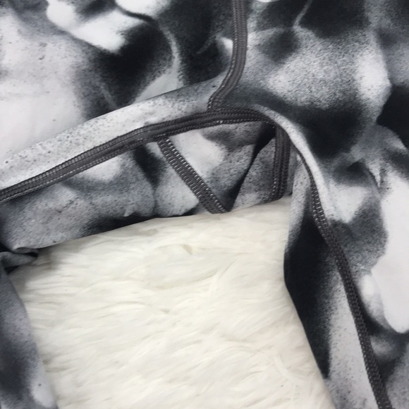 Lululemon Speed Up Crop 21" Blush Blossom Alpine - Picture 3 of 8